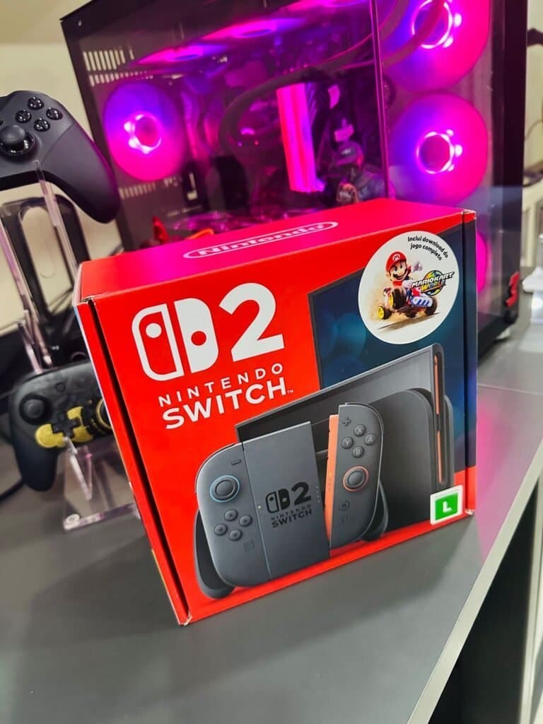 Nintendo Switch 2 ao lado de um computador gamer