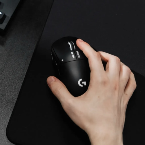 Logitech PRO X3 SUPERSTRIKE aposta em cliques ultrarrápidos e maior autonomia